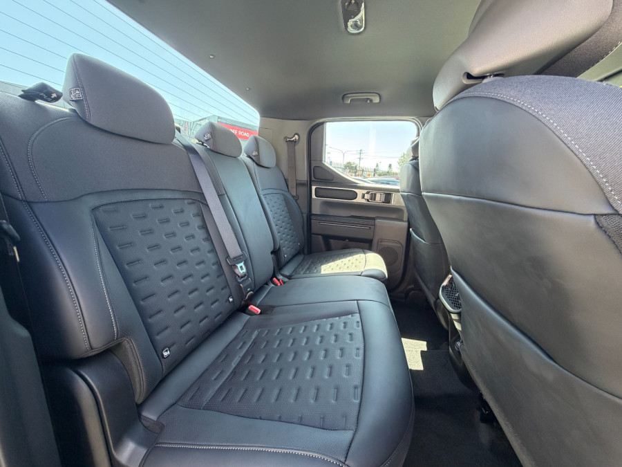 2025 MY26 Kia Tasman TK SX+ Ute Image 10