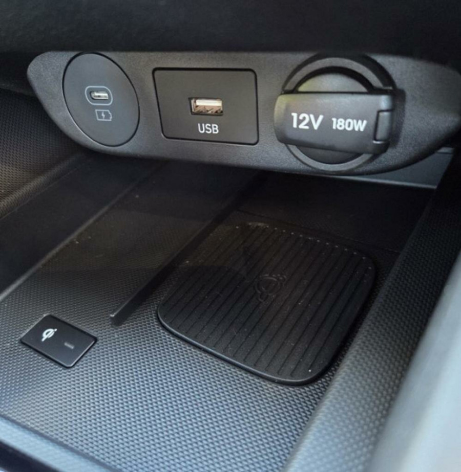 2025 Hyundai i30 CN7.V2 Hybrid Sedan Image 16