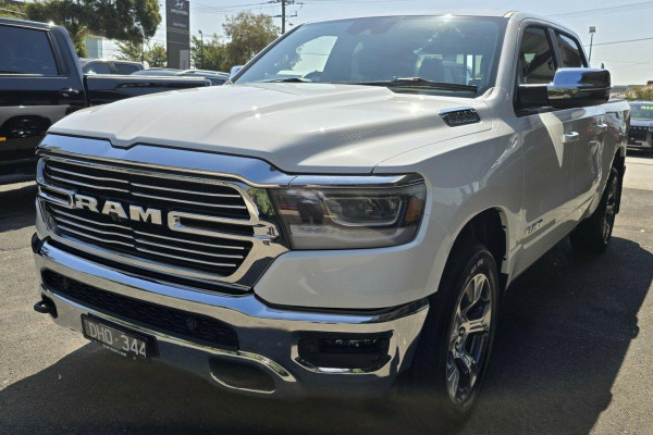 2023 MY24 Ram 1500 DT Laramie Ute