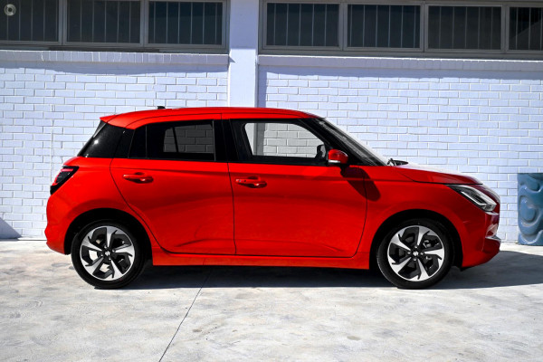 2025 Suzuki Swift UZ Hybrid Plus Hatch Image 5