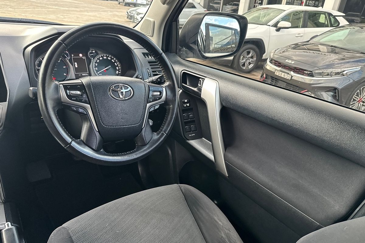 2021 Toyota LandCruiser Prado GDJ150R GXL SUV Image 7