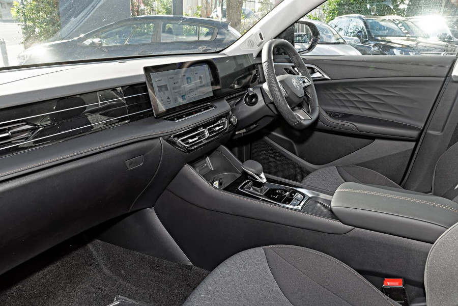 2025 MG HS AS33 Vibe SUV Image 8
