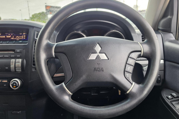 2008 Mitsubishi Pajero NS GLX SUV Image 12