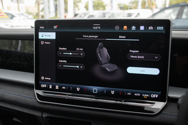 2026 Volkswagen Tayron R4 200TSI eHybrid R-Line SUV Image 18