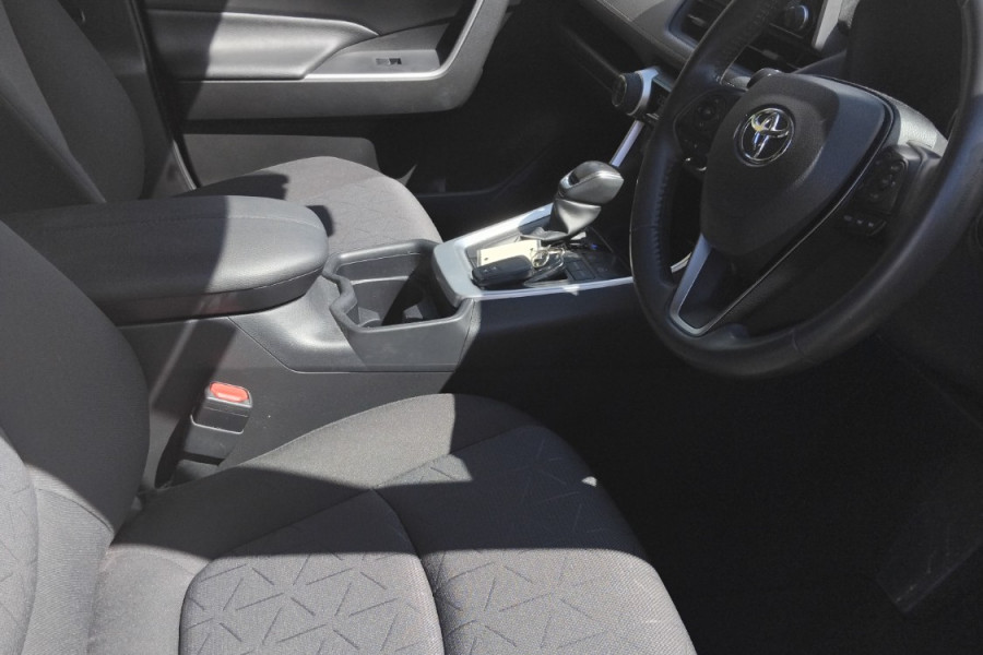 2020 Toyota RAV4 MXAA52R GXL SUV Image 12