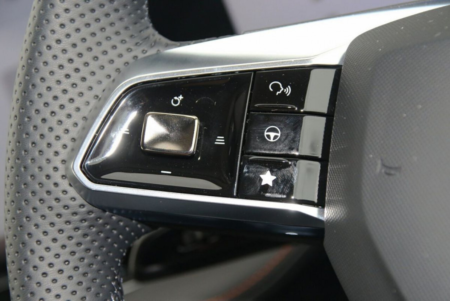 2024 MY24.5 MG HS AS33 Vibe SUV Image 14