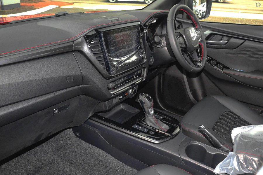 2025 MY24 Isuzu D-MAX RG X-TERRAIN Ute Image 9
