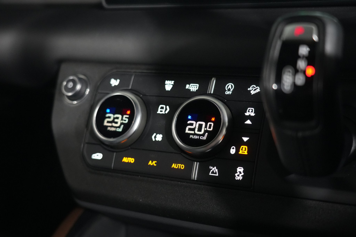 2021 Land Rover Defender L663 110 D300 X-Dynamic HSE SUV