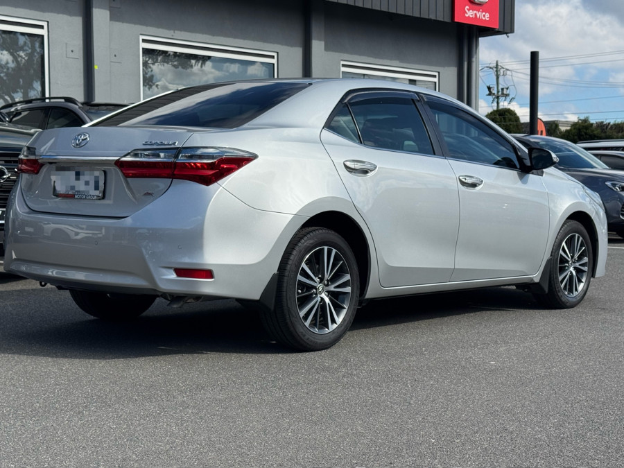 2018 Toyota Corolla ZRE172R ZR Sedan Image 5