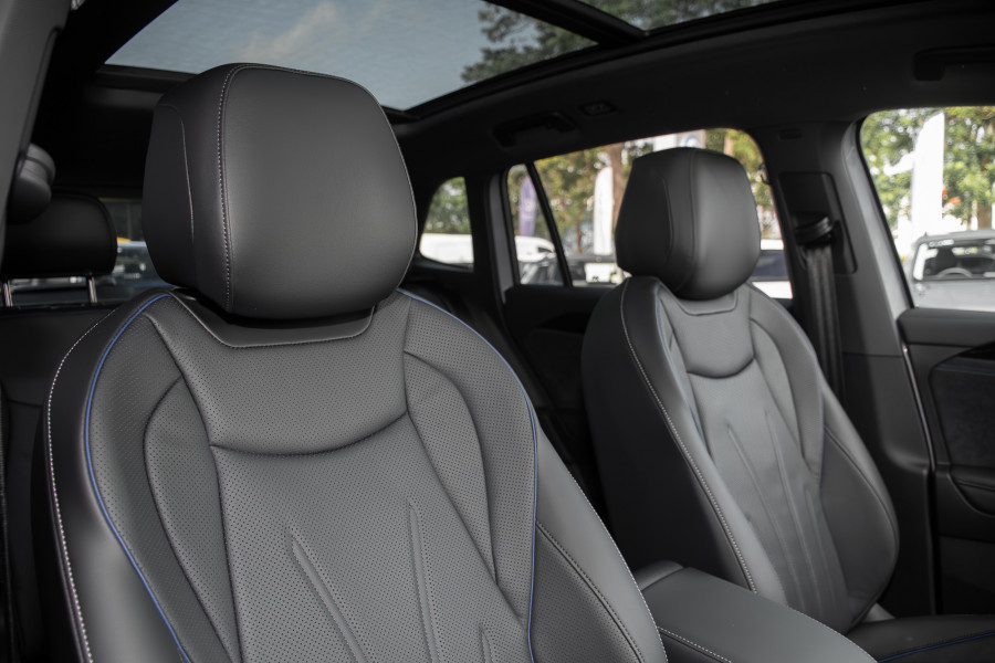 2026 Volkswagen Tiguan CT 200TSI eHybrid R-Line SUV Image 9
