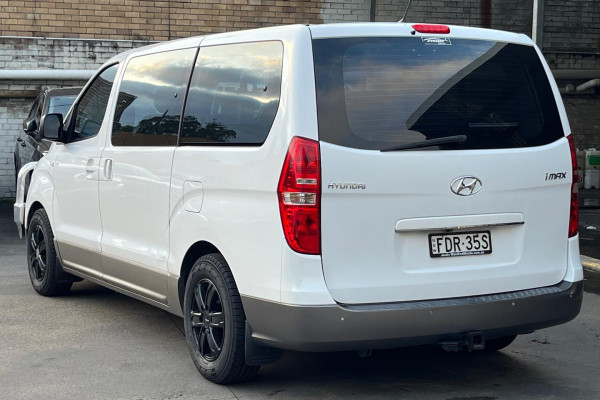 2017 MY18 Hyundai iMax TQ3-W Series II  People Mover Image 5