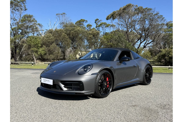 2022 Porsche 911 992 Targa 4 GTS Convertible Image 14