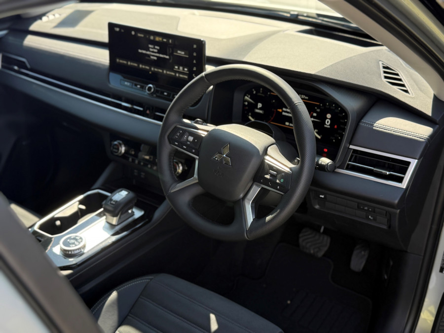 2025 Mitsubishi Outlander ZM Aspire SUV Image 9