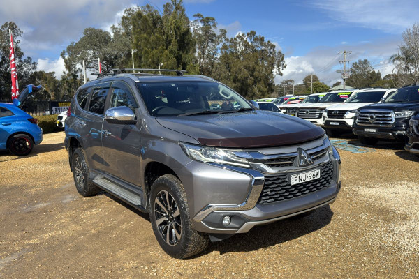 2017 Mitsubishi Pajero Sport QE GLS SUV Image 1