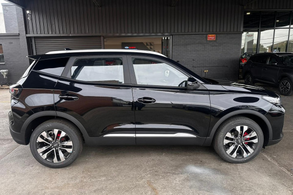2026 Chery Tiggo 4  Ultimate SUV Image 2