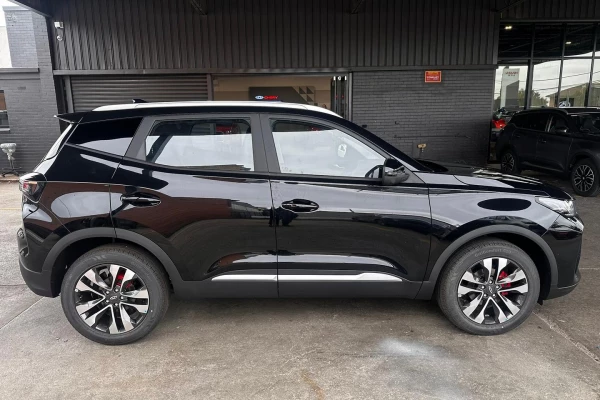 2026 Chery Tiggo 4  Ultimate SUV Image 2
