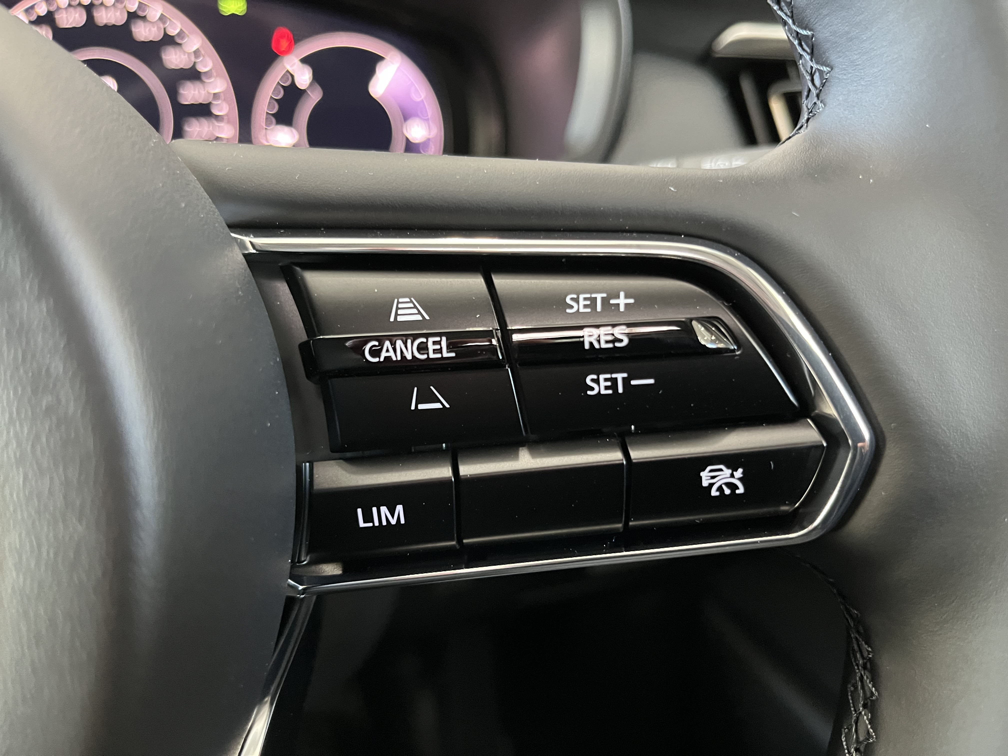 2024 Mazda CX-60 KH P50e GT SUV Image 24