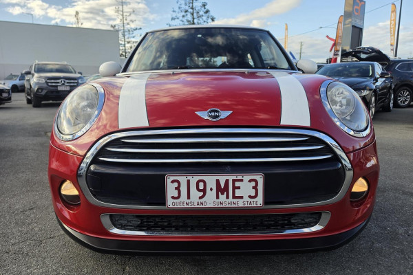 2015 MINI Cooper F56 Hatch Image 4