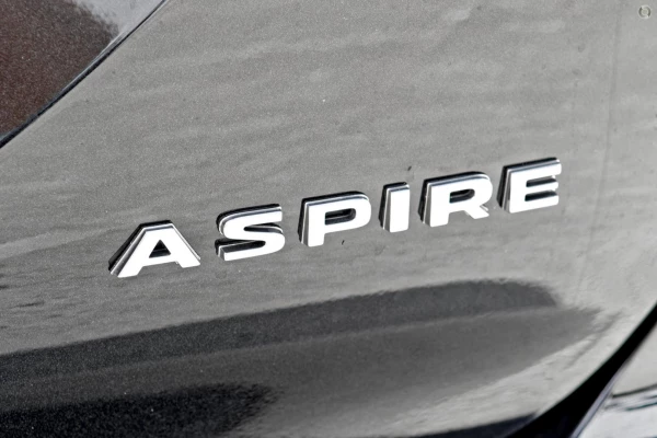 2025 MY24 Mitsubishi Outlander ZM Aspire SUV Image 10