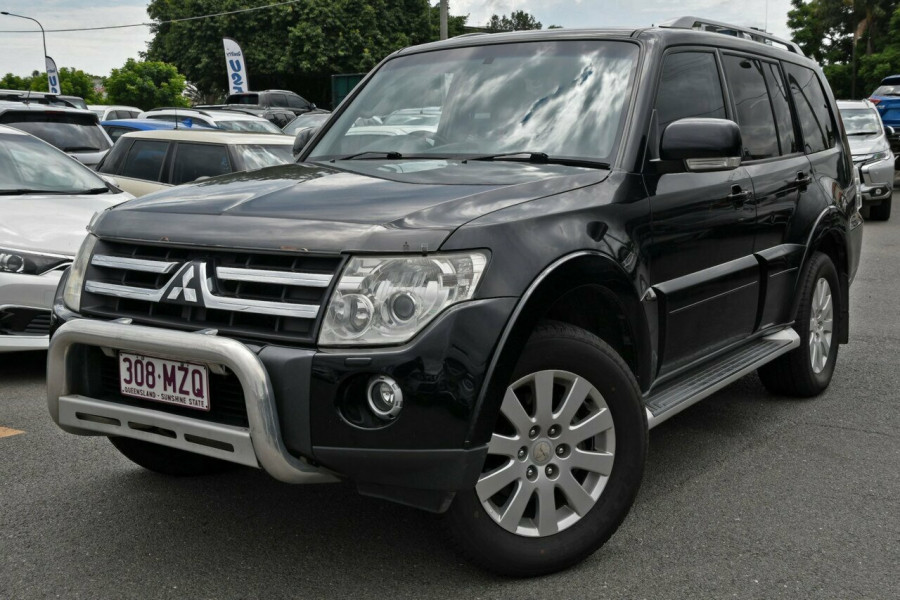 Mitsubishi pajero 2006 год