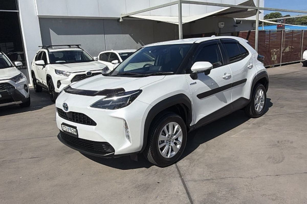 2023 Toyota Yaris Cross MXPJ10R GX SUV Image 11