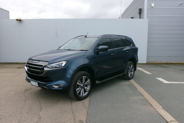 2023 MY24 Isuzu MU-X RJ LS-T SUV Image 2