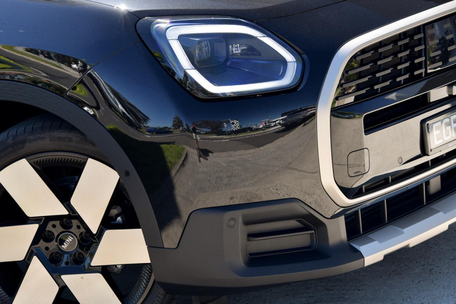 2026 MINI Countryman U25 S Favoured SUV