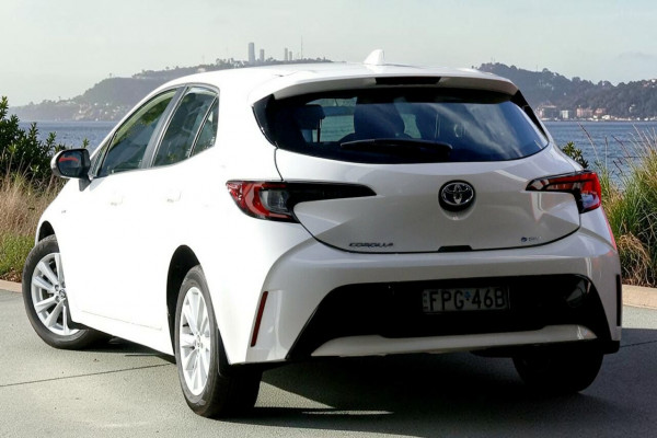 2025 Toyota Corolla ZWE219R  Ascent Sport Hybrid Hatch Image 2