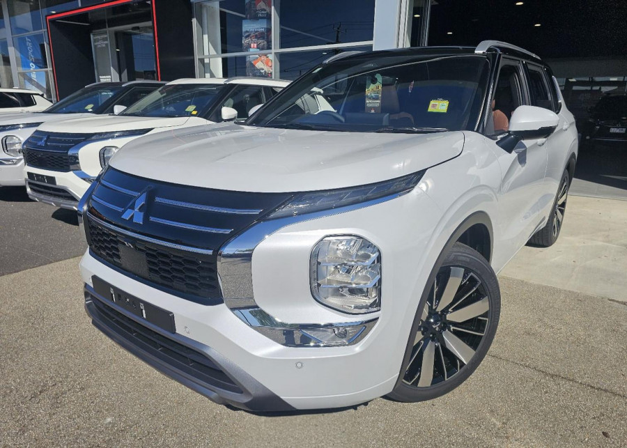 2025 Mitsubishi Outlander ZM Exceed Tourer SUV Image 1