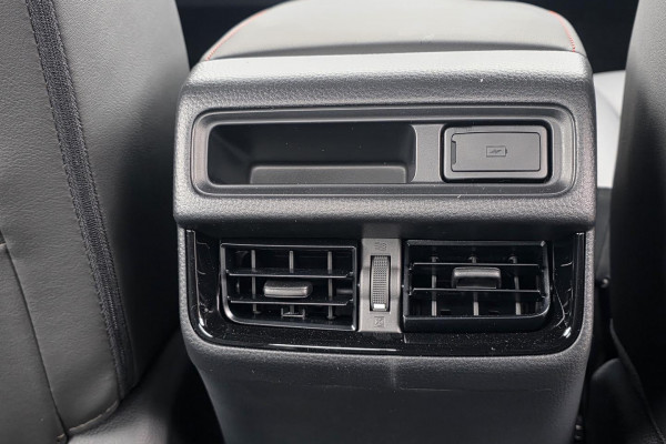 2026 MY25.5 Isuzu D-MAX RG X-TERRAIN Ute Image 15