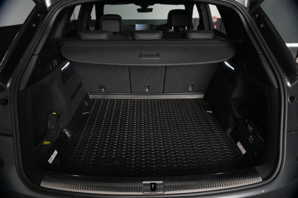 2025 Audi SQ5 FY TDI SUV Image 15