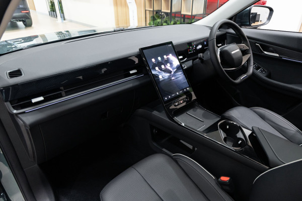 2026 Jaecoo J5  Summit SUV image 17