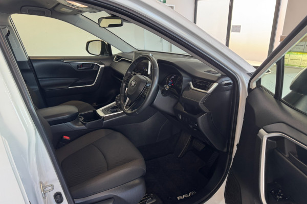 2024 MYon Toyota RAV4 AXAH52R GX SUV Image 5