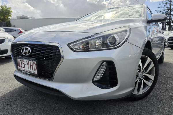 2018 Hyundai i30 PD Active Hatch Image 2