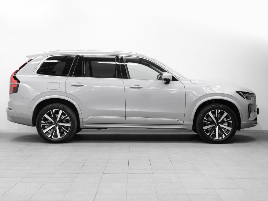 2026 Volvo XC90 L Series B5 Plus 2L MHEV AWD SUV Image 3