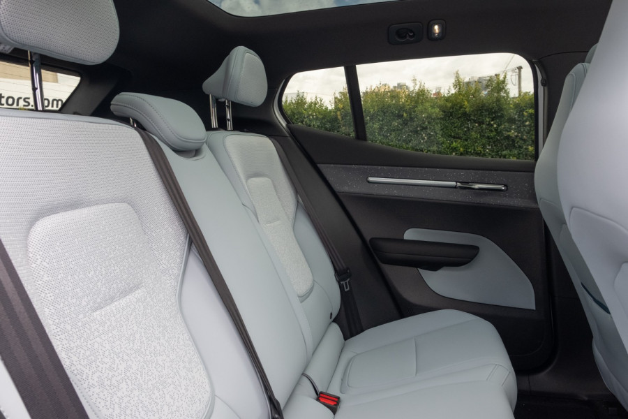 2024 Volvo EX30  Twin Motor Performance Ultra SUV Image 9