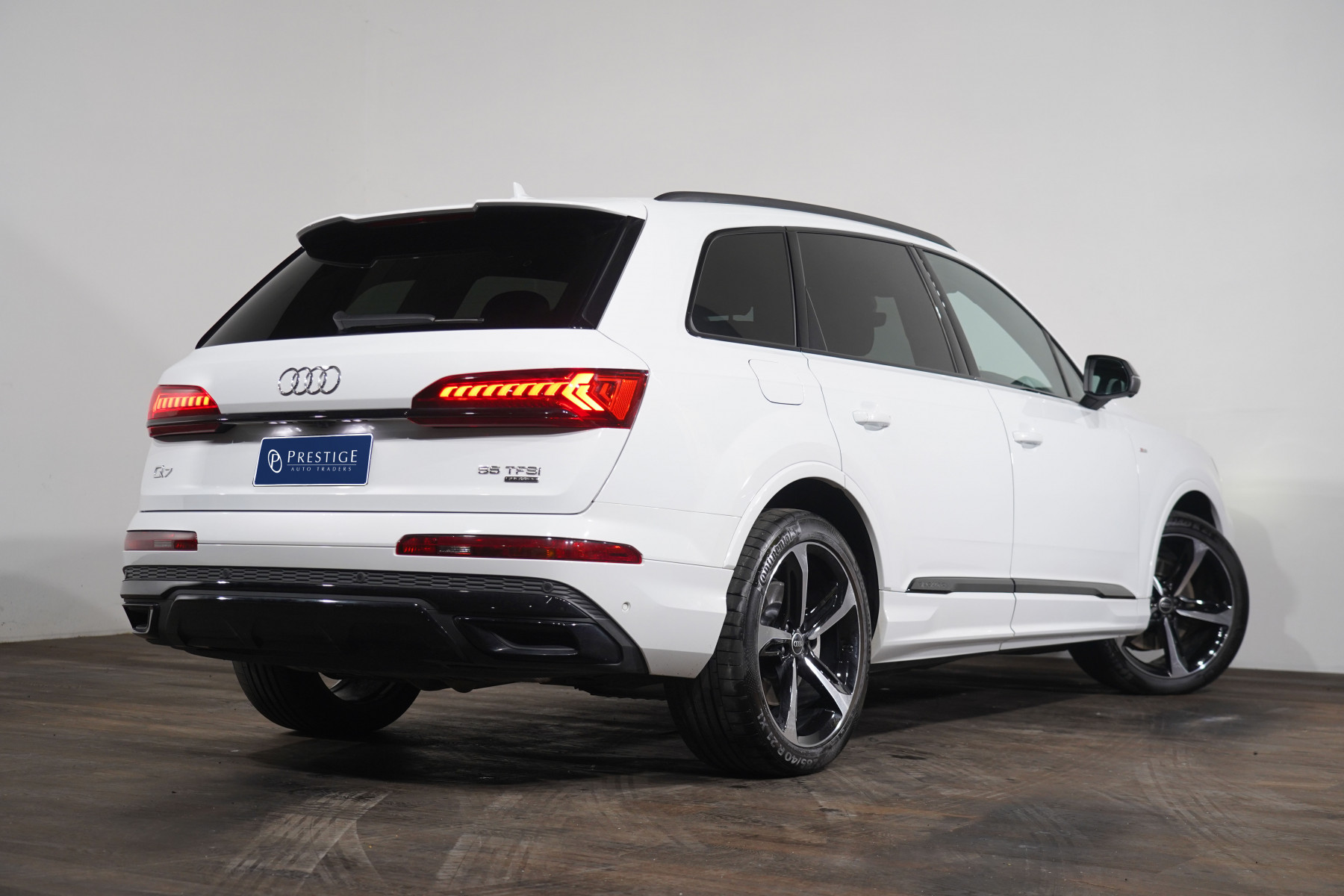 2023 Audi Q7 55 Tfsi S Line Quattro Mhev SUV Image 7
