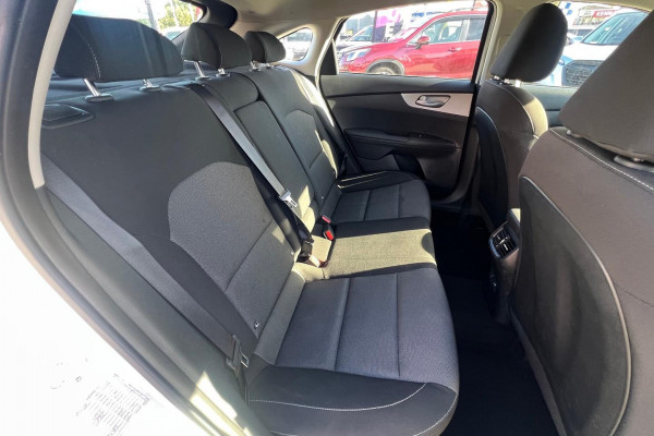 2023 MY24 Kia Cerato BD S Hatch Image 15