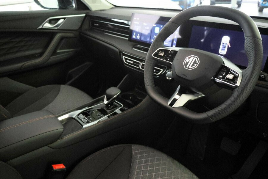2024 MY24.5 MG HS AS33 Vibe SUV Image 7