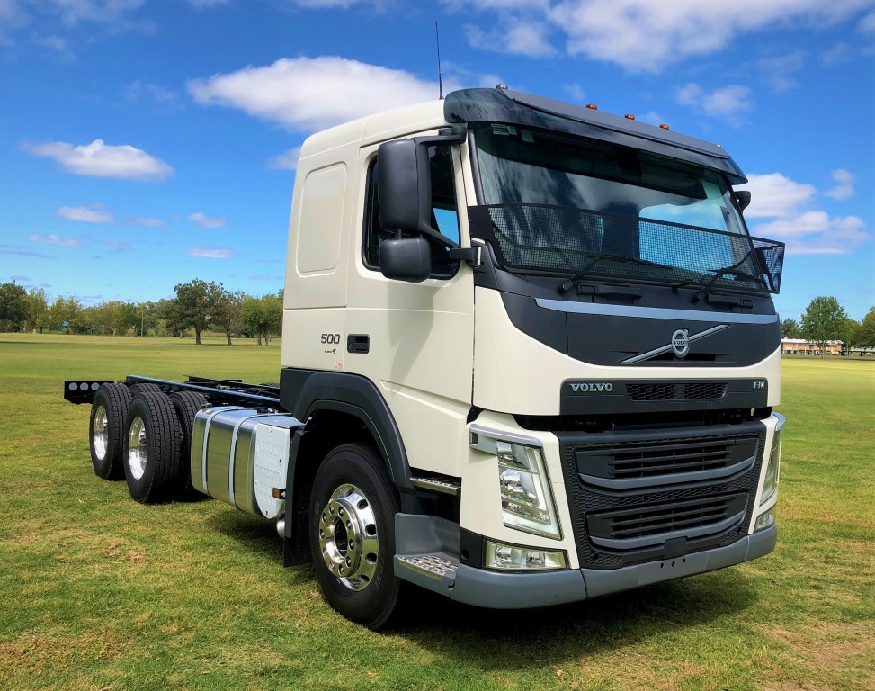 2021 MY20 Volvo FM TEMP Cab Chassis Image 1