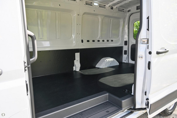 2024 LDV Deliver 9  LWB Mid Roof Van Image 8