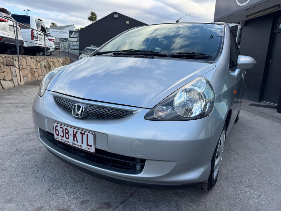 2007 Honda Jazz GD GLi Hatch Image 3