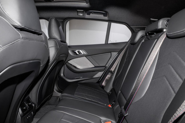 2026 MY25 BMW 1 Series F70 120 M Sport Hatch image 9