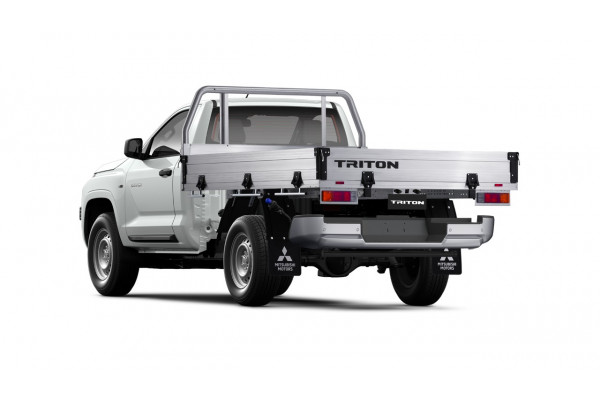 2026 MY25 Mitsubishi Triton MV  GLX Cab Chassis Image 3