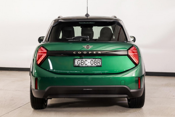 2025 MINI Cooper F65 C Favoured Hatch image 4