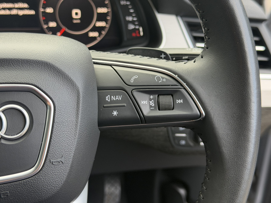 2018 MY19 Audi Q7 4M 45 TDI SUV Image 19