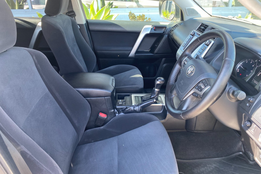 2018 Toyota LandCruiser Prado GDJ150R GXL SUV Image 9
