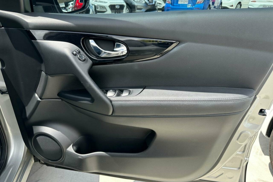 2015 Nissan Qashqai J11 TI Wagon Image 16