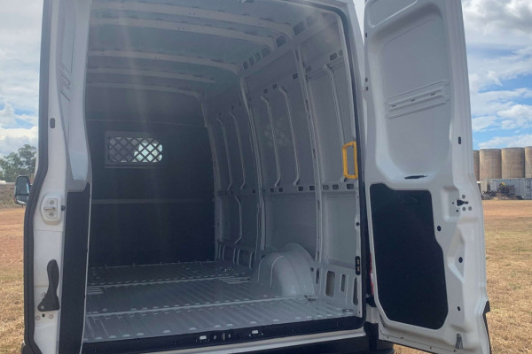 2025 Iveco Daily Van Van Image 12