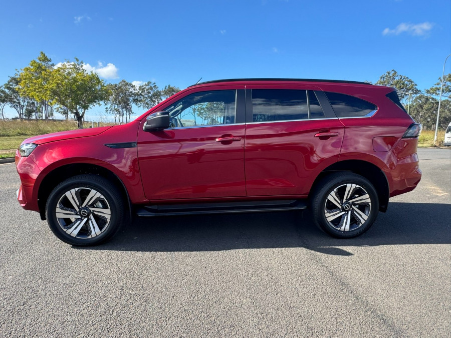 2026 Isuzu MU-X RJ LS-T SUV Image 5